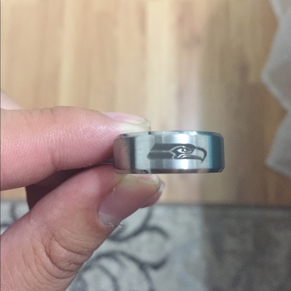 Silver Seattle Seahawks Ring - Picture 4 of 4